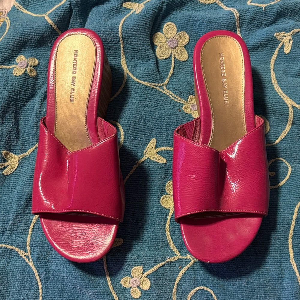 Montego Bay Club Fuchsia Mules